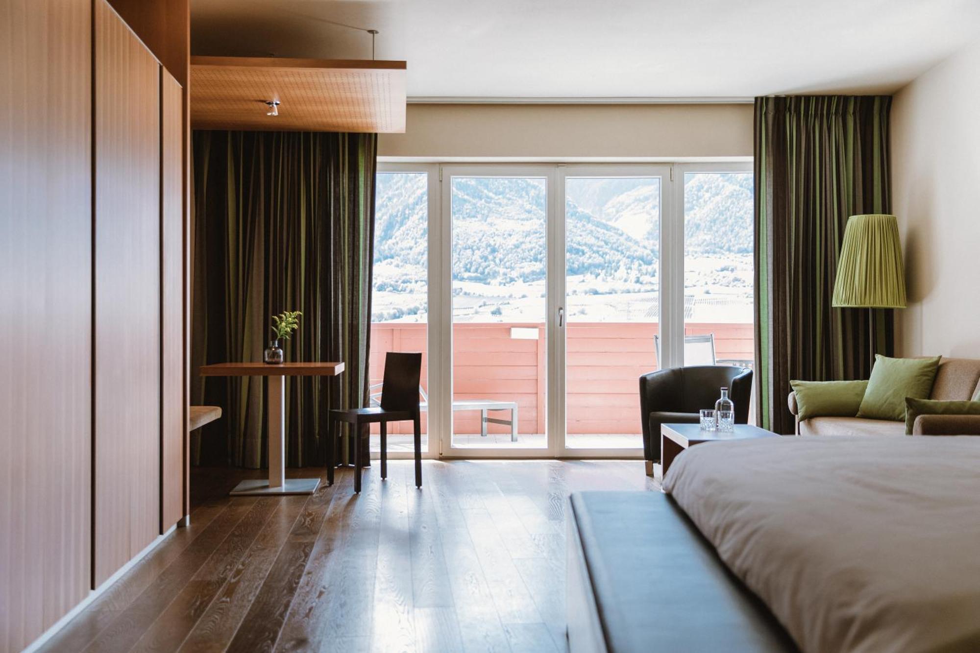 Lindenhof Pure Luxury & Spa Dolcevita Resort Натурно Екстер'єр фото