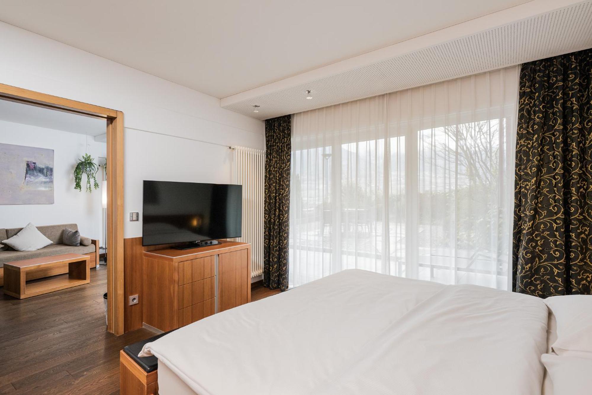 Lindenhof Pure Luxury & Spa Dolcevita Resort Натурно Екстер'єр фото
